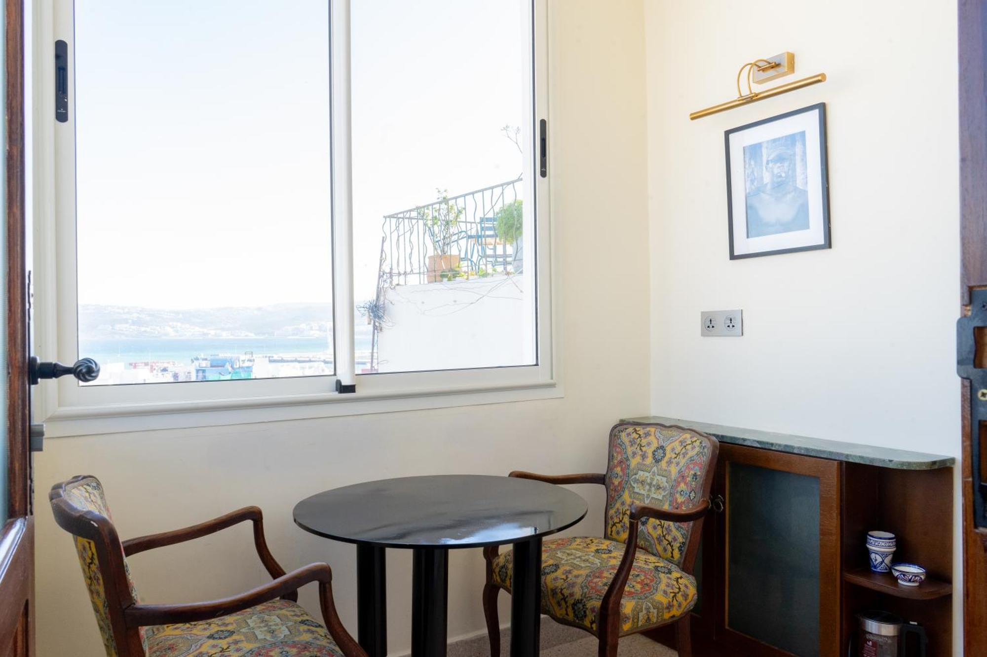 Absinthe Guest House Tangier Room photo