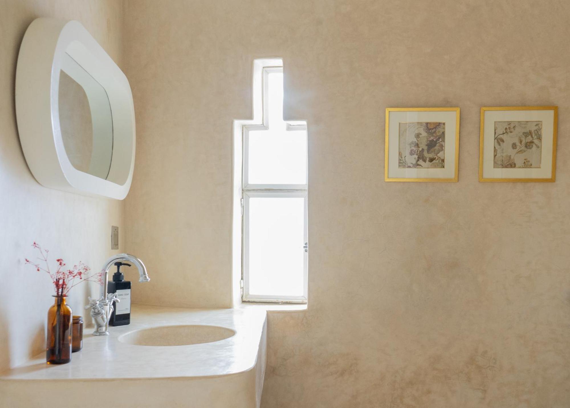 Absinthe Guest House Tangier Room photo