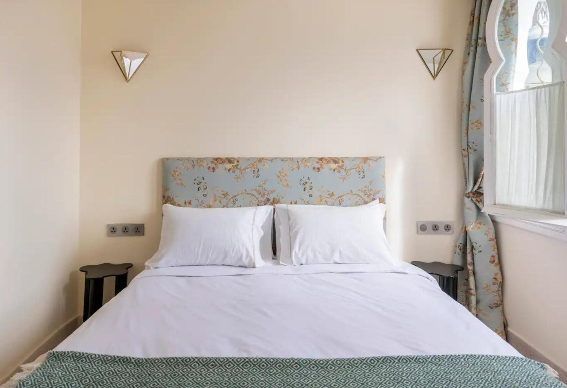 Absinthe Guest House Tangier Room photo