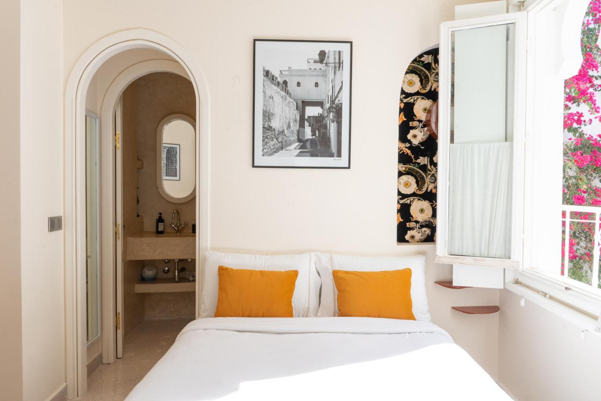 Absinthe Guest House Tangier Room photo