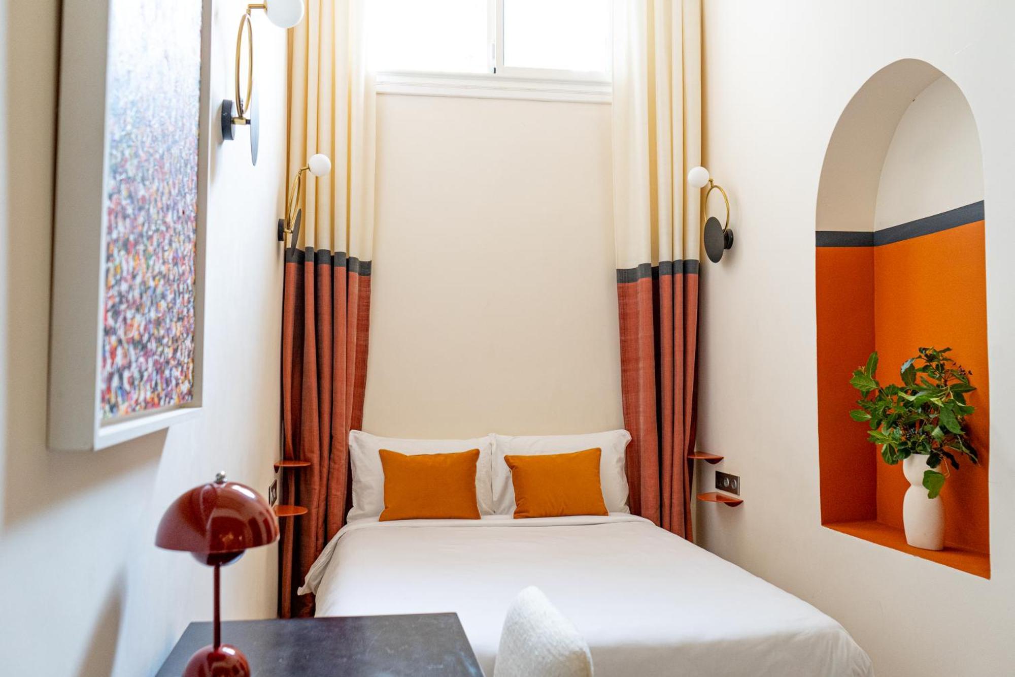 Absinthe Guest House Tangier Room photo