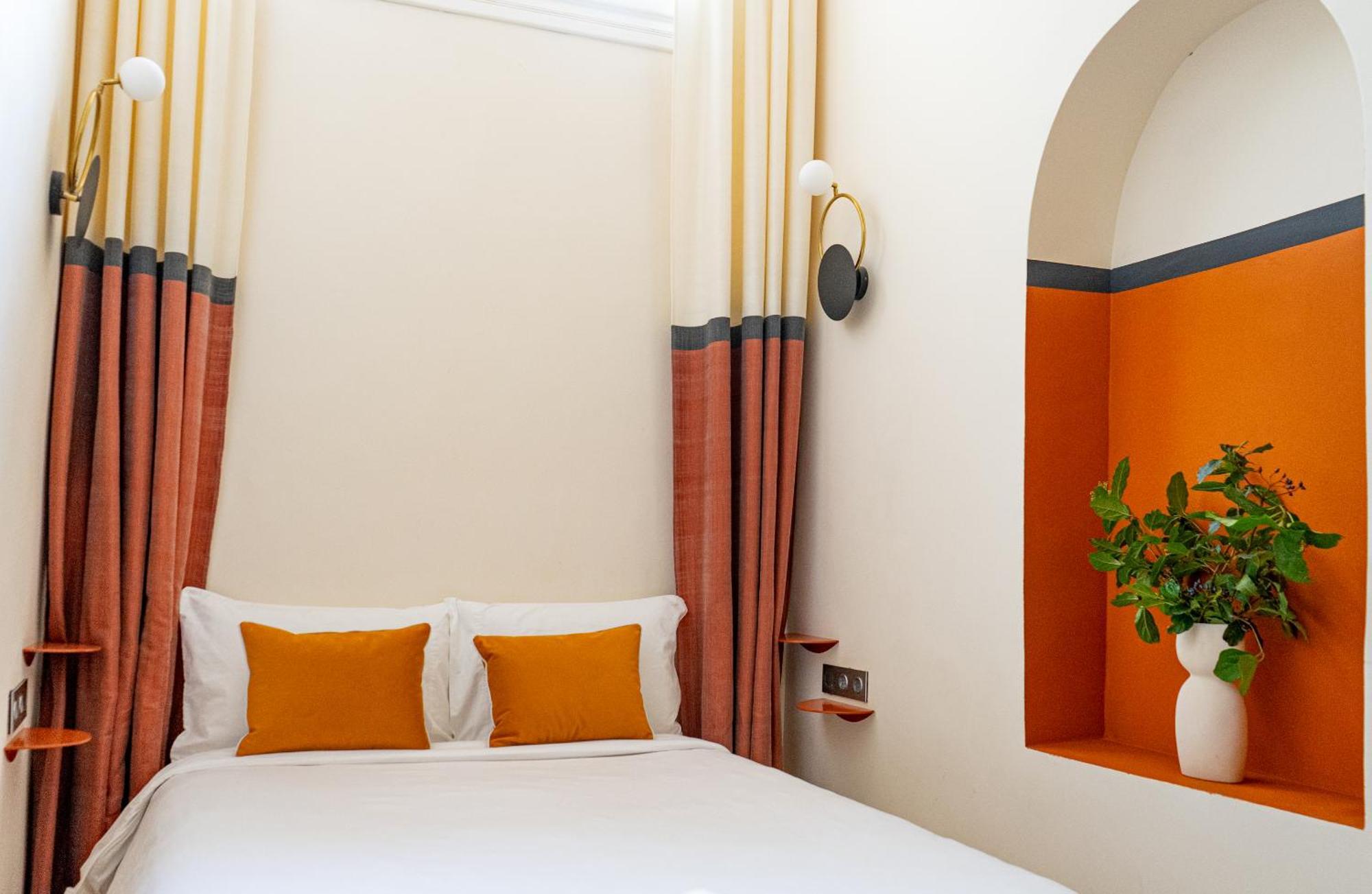 Absinthe Guest House Tangier Room photo